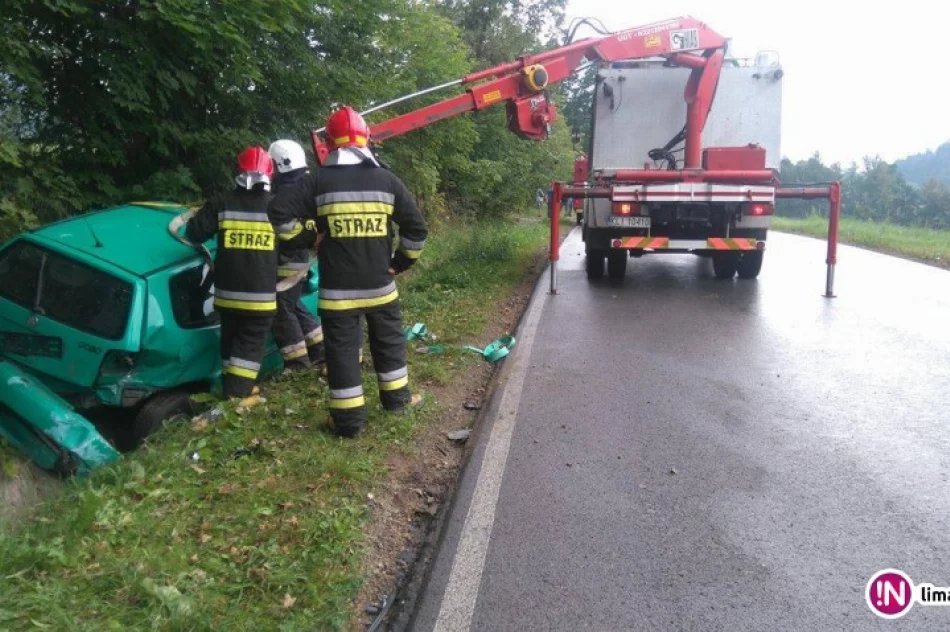 Zderzenie dwóch samochodów - zdjęcie 3