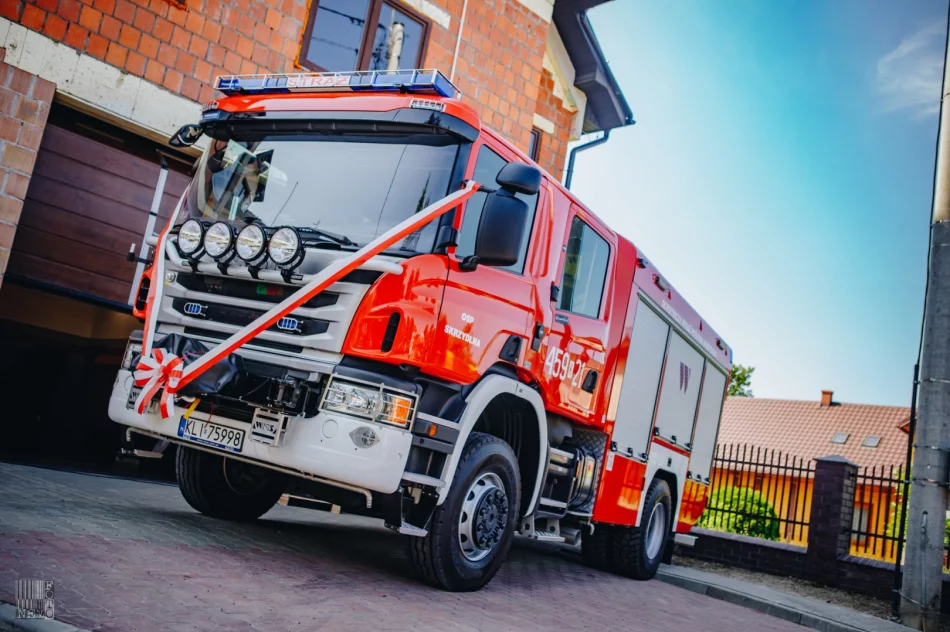 Nowy samochód na 85-lecie OSP Skrzydlna - zdjęcie 2