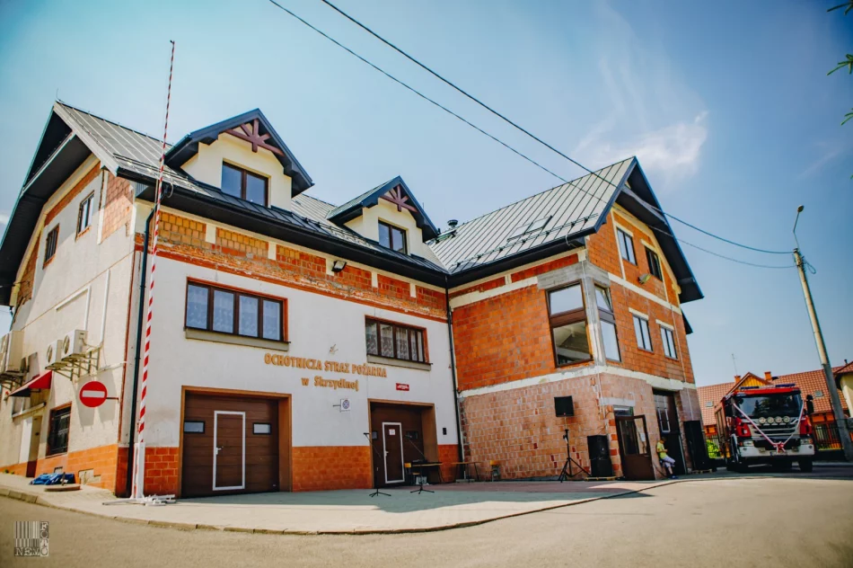 Nowy samochód na 85-lecie OSP Skrzydlna - zdjęcie 3