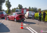 Zderzenie trzech aut - jedna osoba w szpitalu - zdjęcie główne