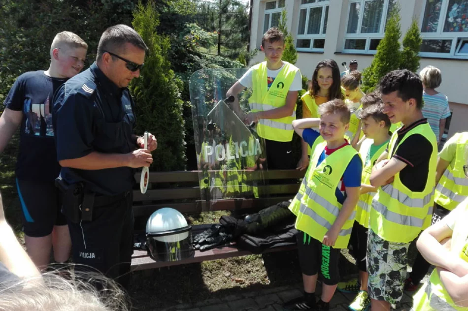 Dzień Dziecka w Szkole Podstawowej Nr 2 w Siekierczynie - zdjęcie 11