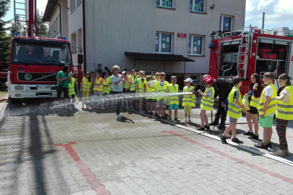 Dzień Dziecka w Szkole Podstawowej Nr 2 w Siekierczynie - zdjęcie 15