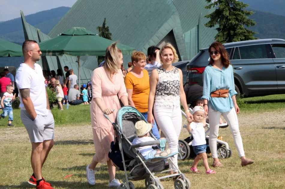 II Parafialny Festyn Rodzinny w Pasierbcu - zdjęcie 20