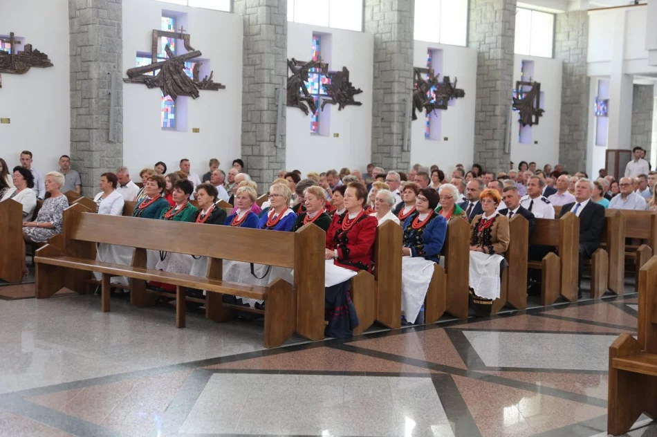 Jubileusz 70-lecia Koła Gospodyń Wiejskich z Męciny - zdjęcie 2