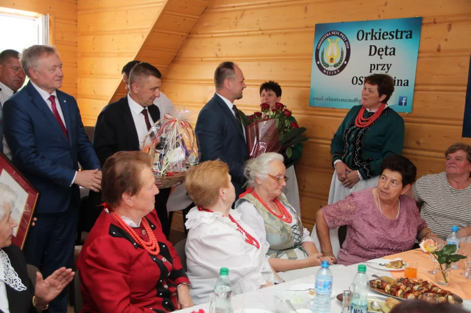 Jubileusz 70-lecia Koła Gospodyń Wiejskich z Męciny - zdjęcie 4