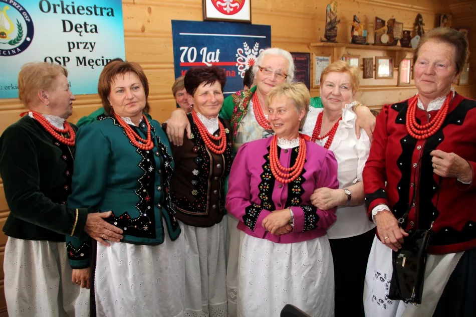 Jubileusz 70-lecia Koła Gospodyń Wiejskich z Męciny - zdjęcie 7