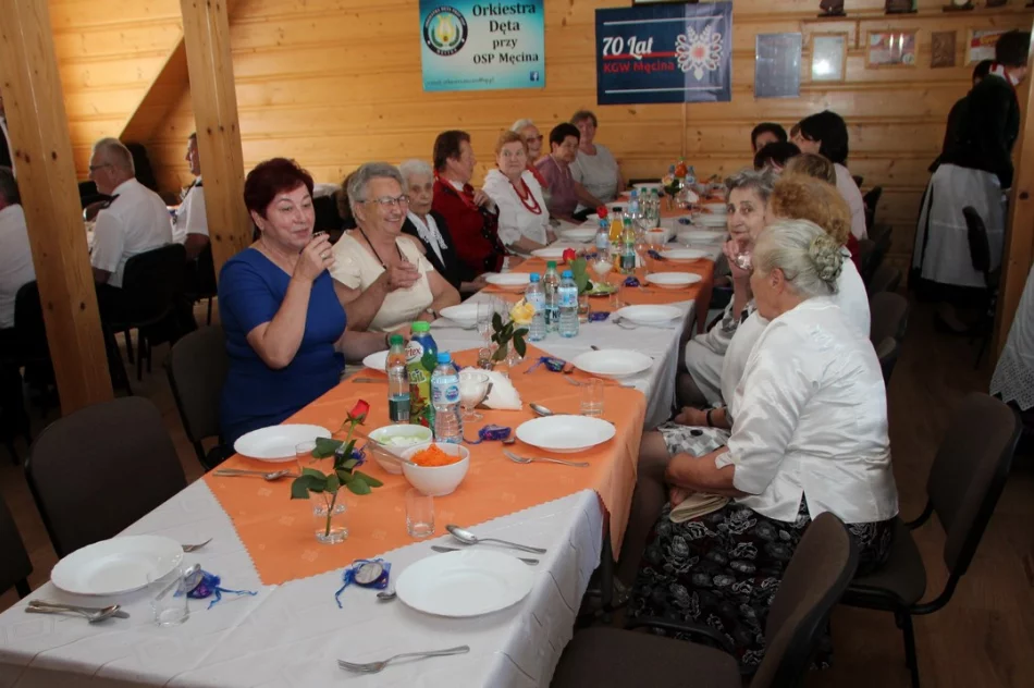 Jubileusz 70-lecia Koła Gospodyń Wiejskich z Męciny - zdjęcie 11