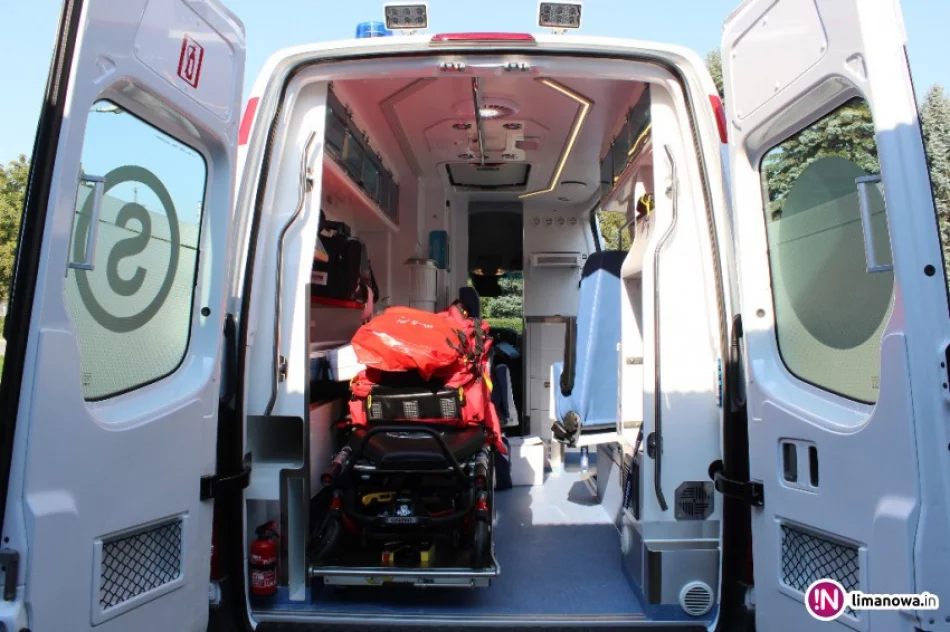 Szpital otrzymał karetkę po ŚDM - zdjęcie 2