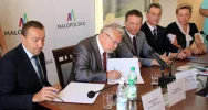 Samorządowcy podpisali umowy na projekty oferujące szkolenia i kursy - zdjęcie 5