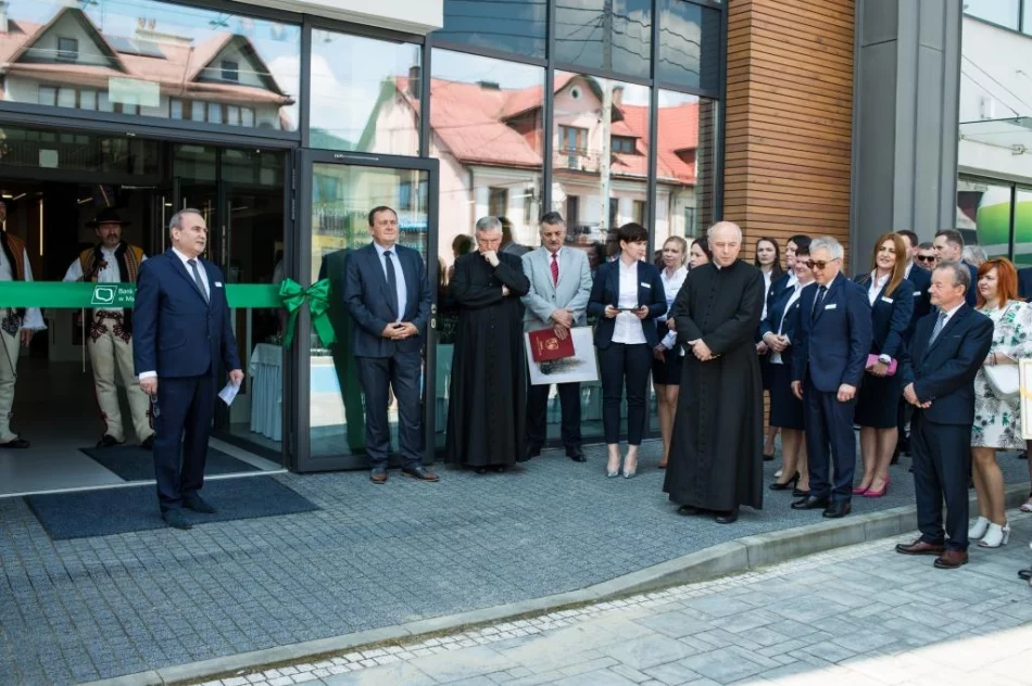 Uroczyste otwarcie nowej centrali banku - zdjęcie 3