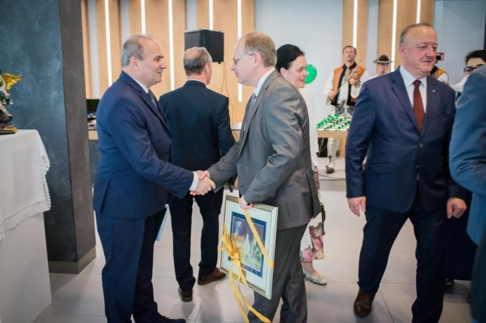 Uroczyste otwarcie nowej centrali banku - zdjęcie 9