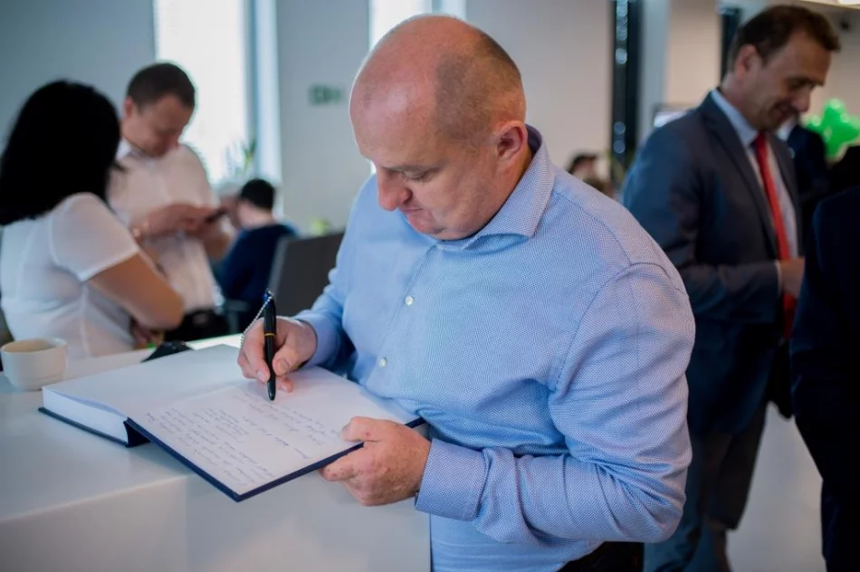 Uroczyste otwarcie nowej centrali banku - zdjęcie 18