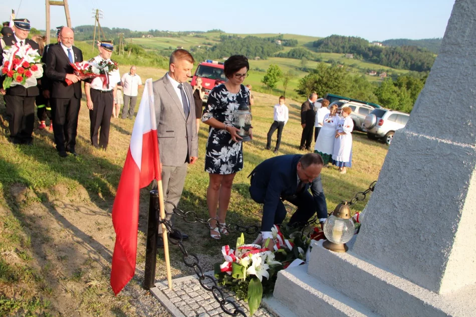 75. rocznica upamiętniająca Ofiary okupacji niemieckiej w Kłodnem - zdjęcie 5