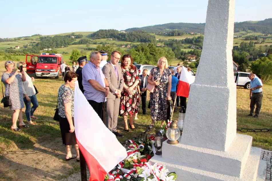75. rocznica upamiętniająca Ofiary okupacji niemieckiej w Kłodnem - zdjęcie 7