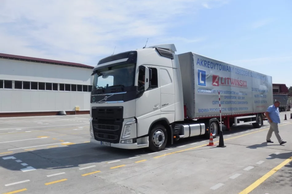 Marek Mróz „Małopolskim Mistrzem Kierownicy 2016” - zdjęcie 3