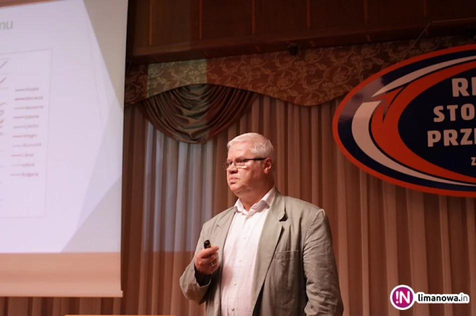 Prof. Jerzy Hausner w Limanowej. Dlaczego można uważać polską gospodarkę za silną? - zdjęcie 2