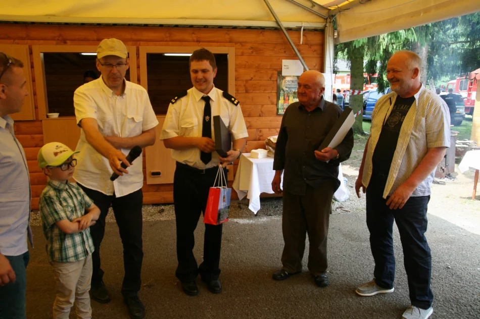  HISTORYCZNY POKAZ GASZENIA  POŻARU W DOLNYM KUBINIE NA SŁOWACJI - zdjęcie 7