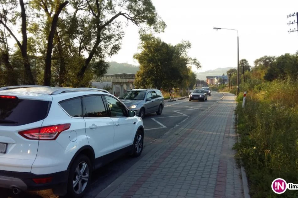 Zrezygnowano z poprawek, wprowadzono wahadło. Kierowców czekają korki - zdjęcie 2