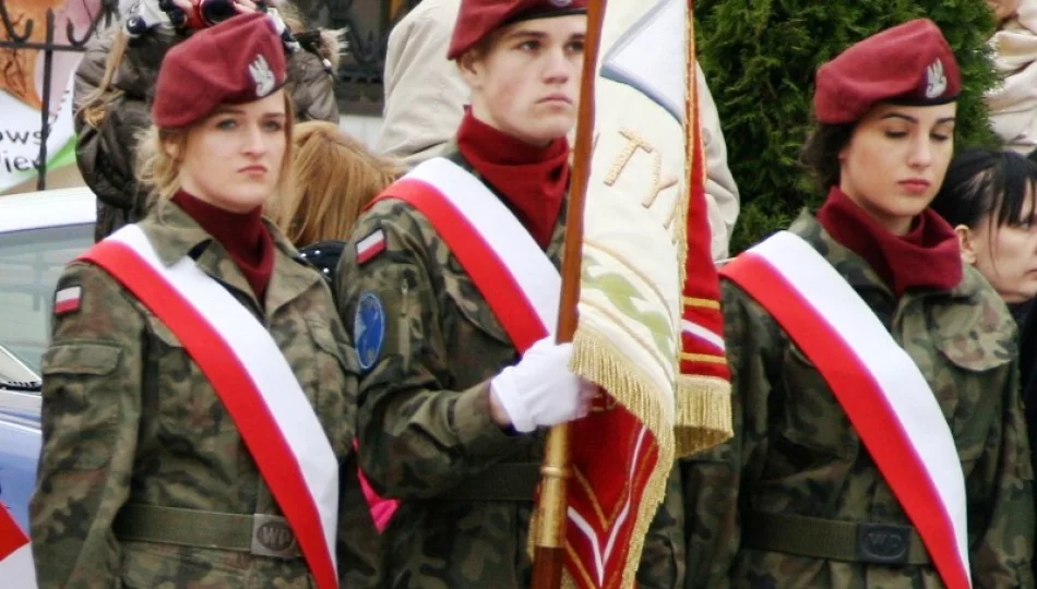 Antoni Macierewicz wyróżnił uczennicę z Limanowszczyzny - zdjęcie 1