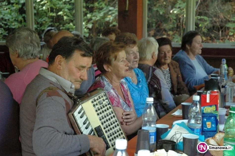 Seniorzy są pełni życia i chcą być aktywni - zdjęcie 4