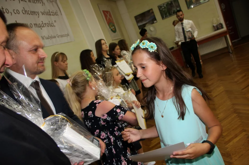 Nagrody dla uczniów i podziękowania dla nauczycieli - zdjęcie 14