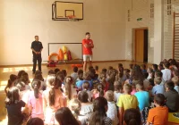 Rozmawiali z uczniami o bezpieczeństwie nad wodą - zdjęcie główne