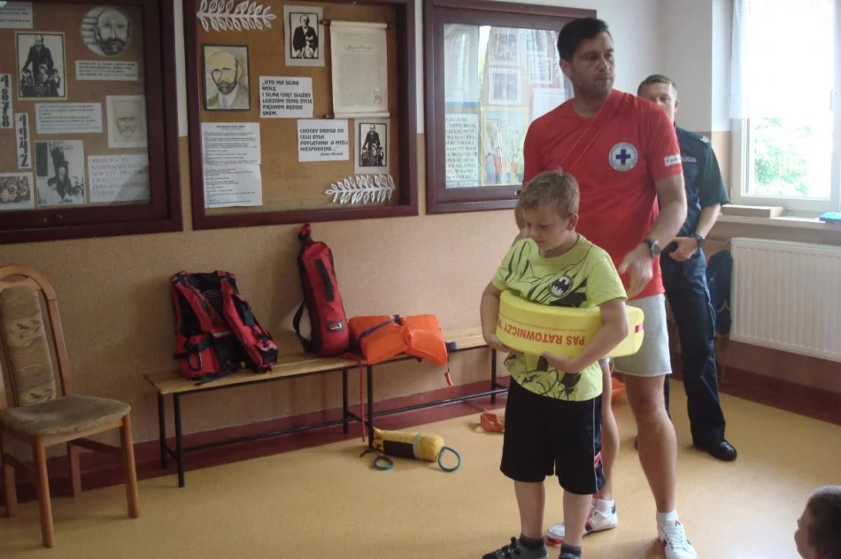 Rozmawiali z uczniami o bezpieczeństwie nad wodą - zdjęcie 3