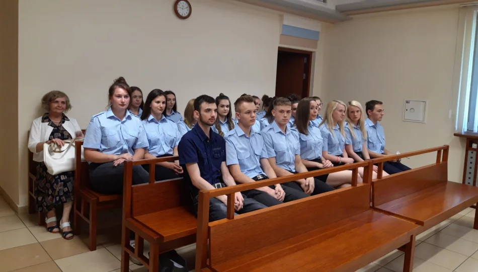 Uczniowie w Sądzie Rejonowym w Limanowej - zdjęcie 1