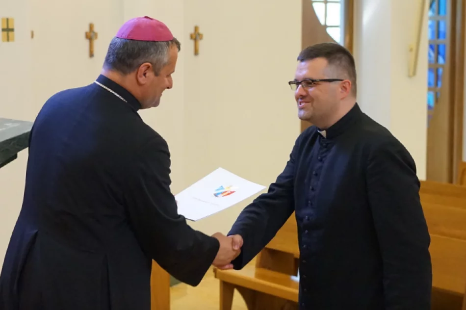 Kapłani-wikariusze posłani na nowe parafie (lista) - zdjęcie 2