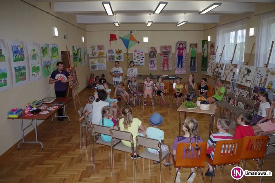 Artystyczne podsumowanie wakacji w świetlicach - zdjęcie 3