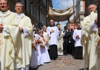 Rzecznik Episkopatu: akcja #Procesja to zachęta do udziału w Bożym Ciele - zdjęcie główne