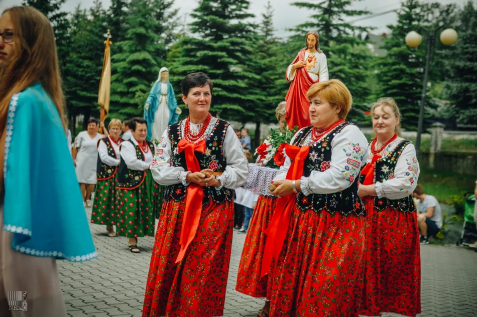  Uroczysta procesja w Starej Wsi - Święto Bożego Ciała 2019 - zdjęcie 7