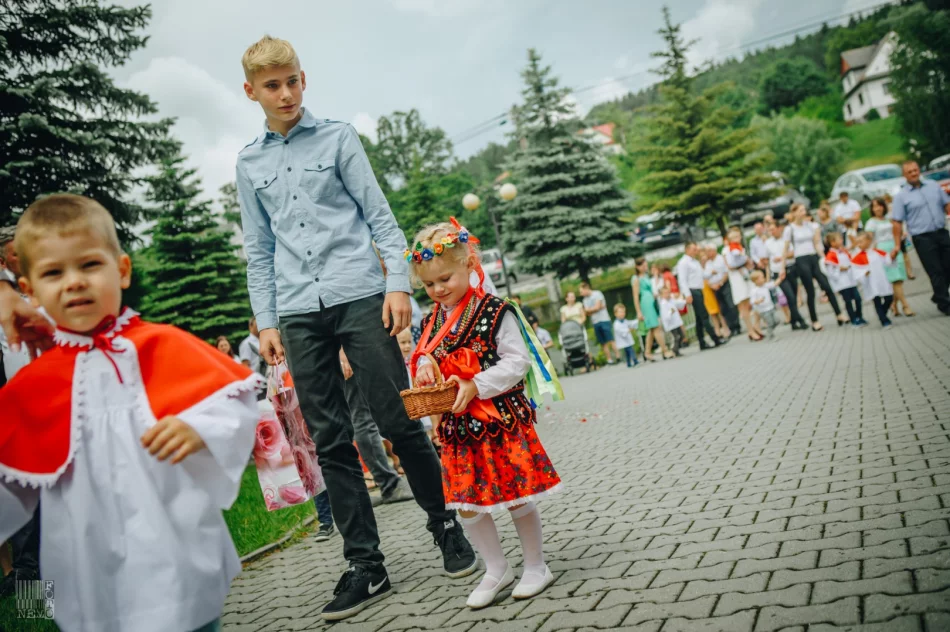  Uroczysta procesja w Starej Wsi - Święto Bożego Ciała 2019 - zdjęcie 20