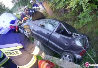 Kierowca Mercedesa miał aż 3 promile. 68-latek odniósł poważne obrażenia - zdjęcie główne