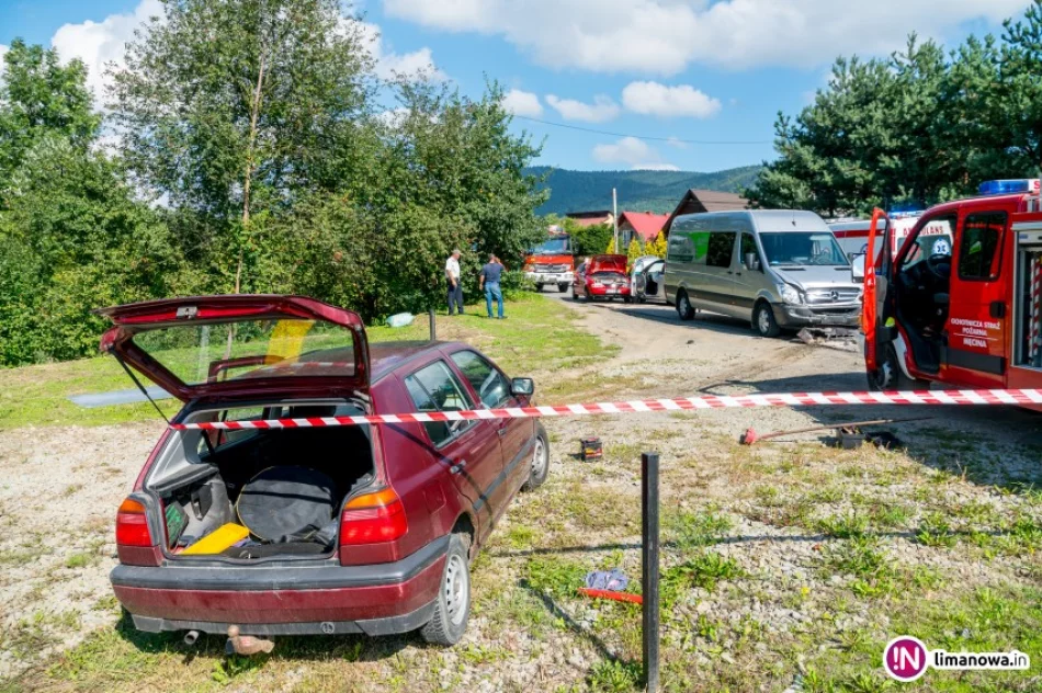 Zderzenie czterech samochodów. Dwie osoby ranne - zdjęcie 4