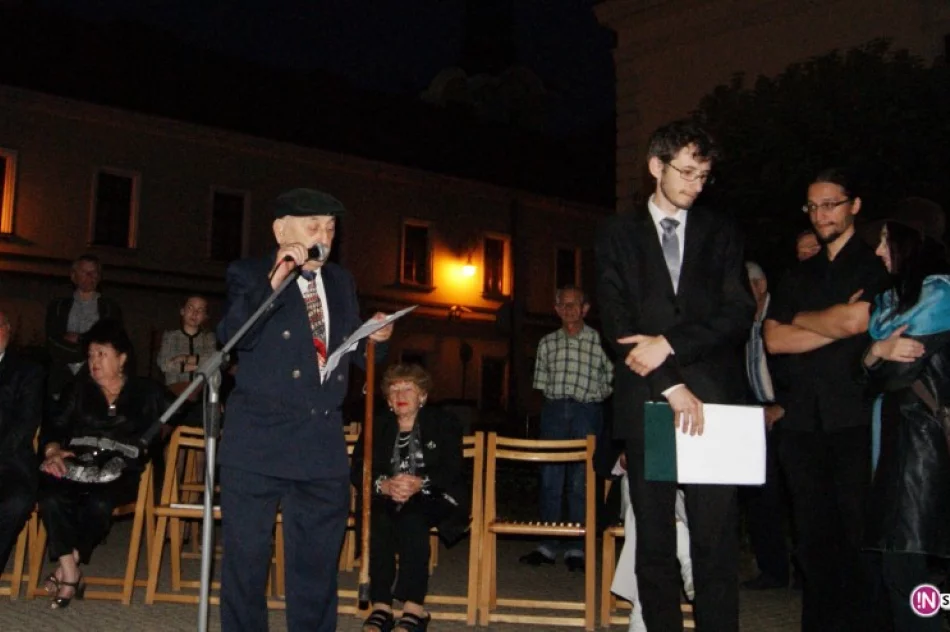 Spotkali się w rodzinnym mieście. Sądeccy Żydzi na Apelu Pamięci w 74. rocznicę likwidacji getta - zdjęcie 4