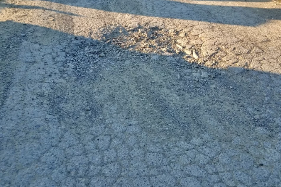 Mieszkańcy będą musieli jeszcze poczekać na remont drogi - zdjęcie 5