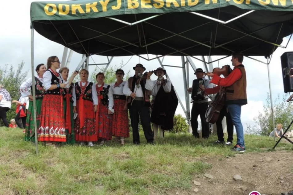 Turyści poświęcili bukiety ziół i kwiatów - zdjęcie 4