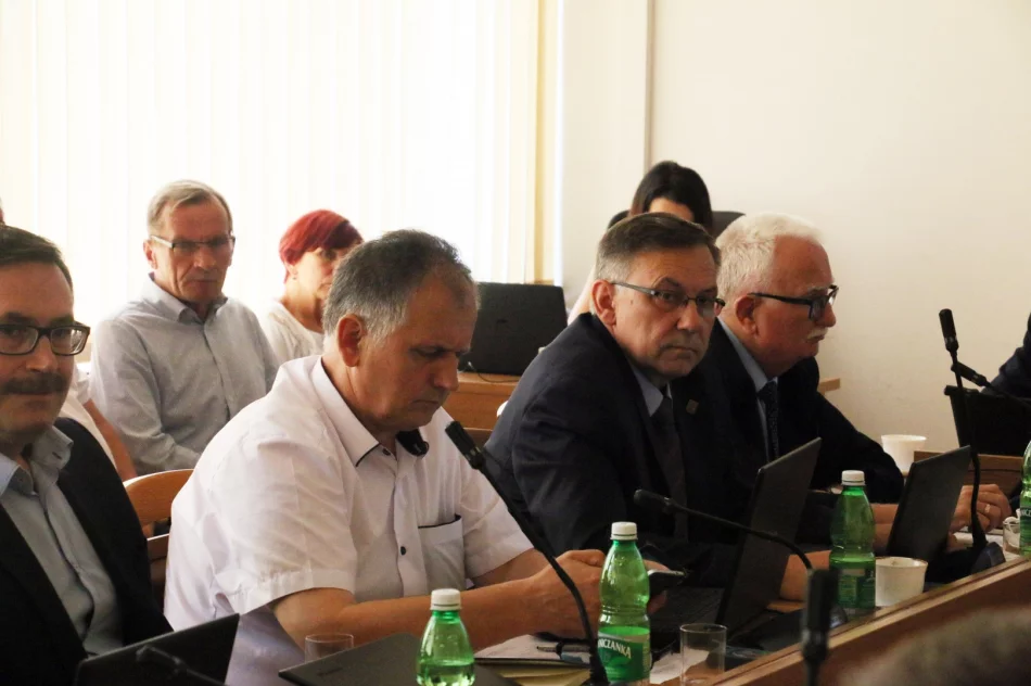 ABSOLUTORIUM I WOTUM ZAUFANIA DLA BURMISTRZA MIASTA LIMANOWA - zdjęcie 6