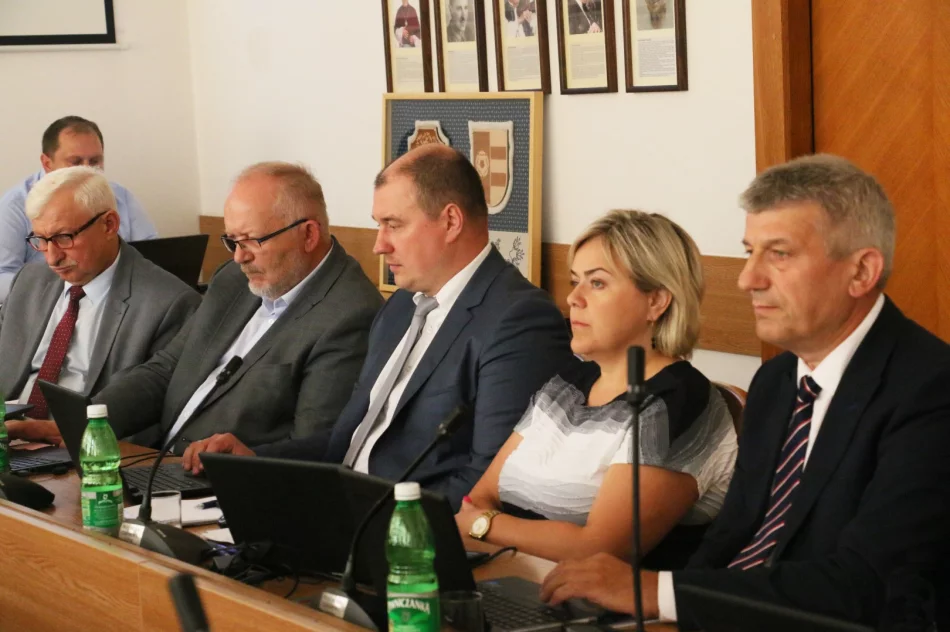 ABSOLUTORIUM I WOTUM ZAUFANIA DLA BURMISTRZA MIASTA LIMANOWA - zdjęcie 8