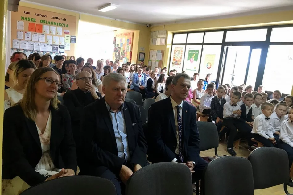 Zakończenie roku szkolnego 2018/2019 w Szkole Podstawowej w Kaninie - zdjęcie 13