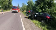 4 osoby, w tym 2 dzieci poszkodowane w wypadku. Na pomoc wezwano LPR - zdjęcie 4