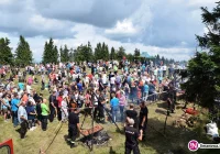 Tłumy turystów na szczycie Łopienia - zdjęcie główne