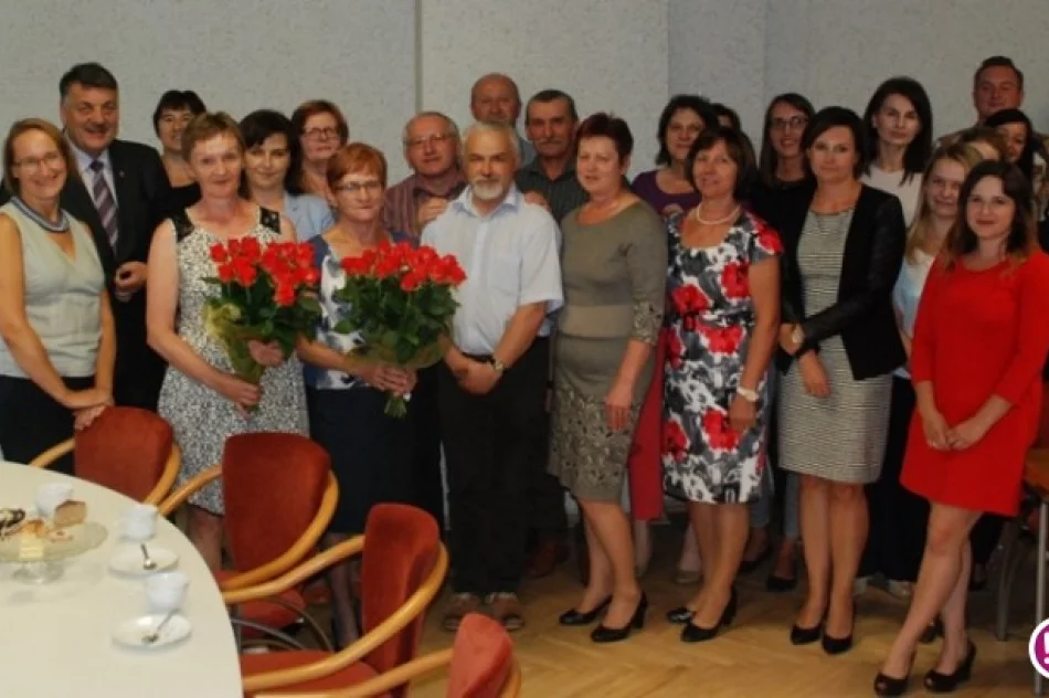 Pożegnano wieloletnich pracowników urzędu - zdjęcie 3