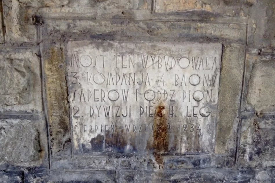 Odbył się kolejny spacer historyczny – tematem przewodnim potoki, mosty i powodzie - zdjęcie 2