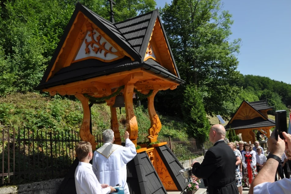 Poświęcenie dzwonnicy i Jubileusz Infułata  - zdjęcie 4