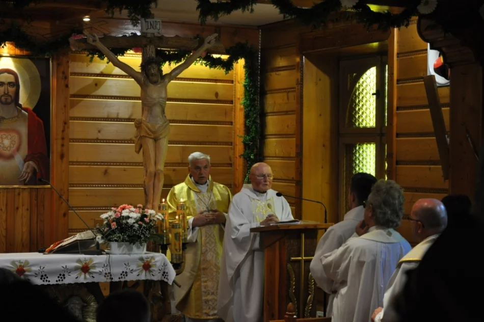 Poświęcenie dzwonnicy i Jubileusz Infułata  - zdjęcie 8