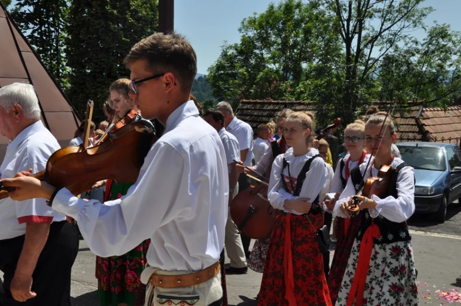 Poświęcenie dzwonnicy i Jubileusz Infułata  - zdjęcie 19