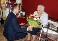 SETNE URODZINY PANI HELENY KALISZ Z MĘCINY - zdjęcie główne