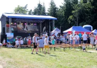 Przywitali lato i dobrą zabawą otwarli sezon turystyczny  - zdjęcie główne